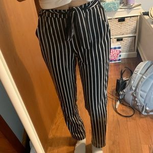 Flowly striped pants